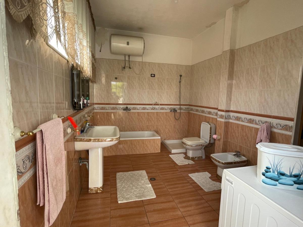 Vila Briart Apartman Durrës Kültér fotó