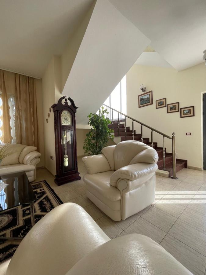 Vila Briart Apartman Durrës Kültér fotó