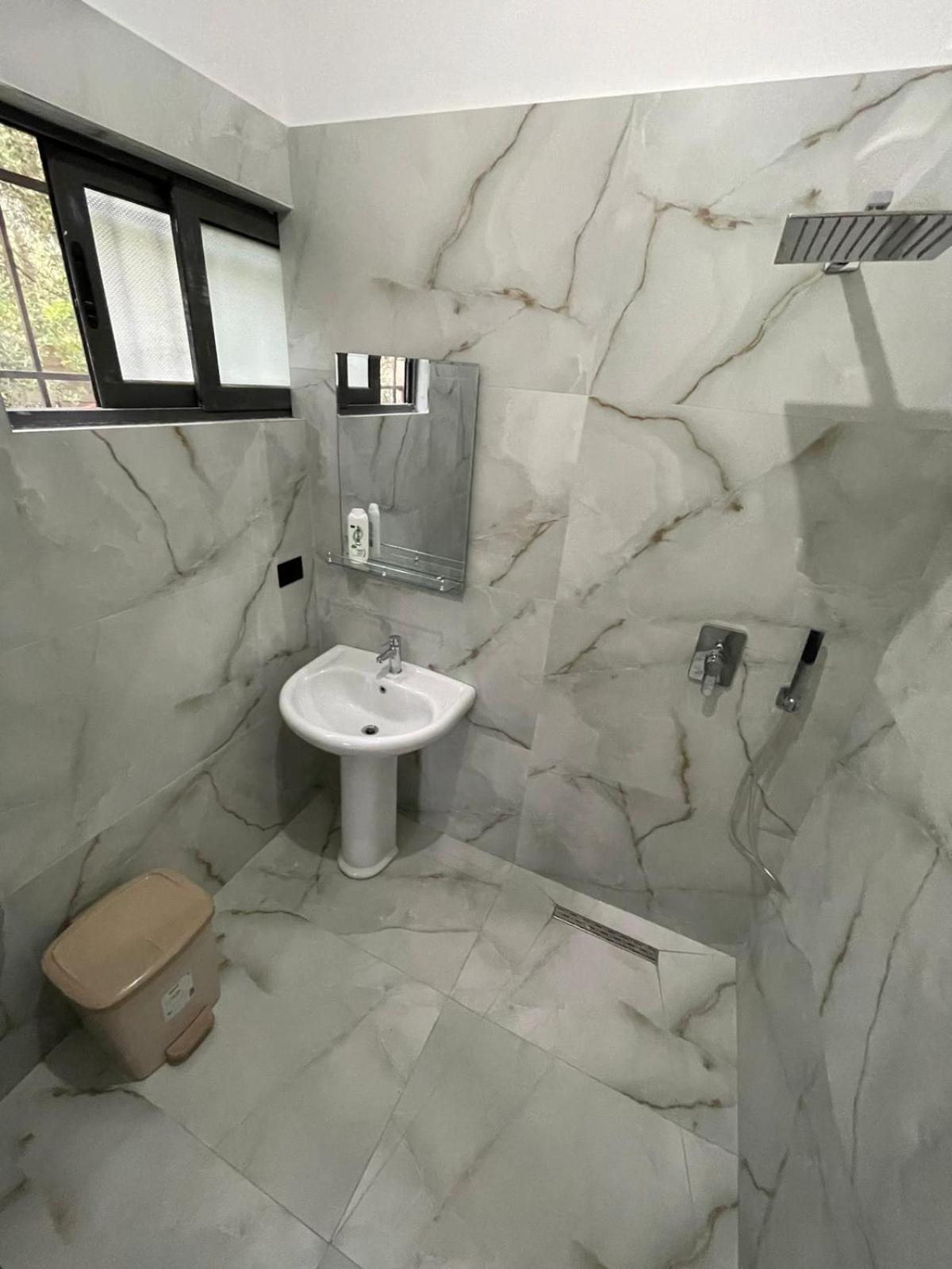 Vila Briart Apartman Durrës Kültér fotó