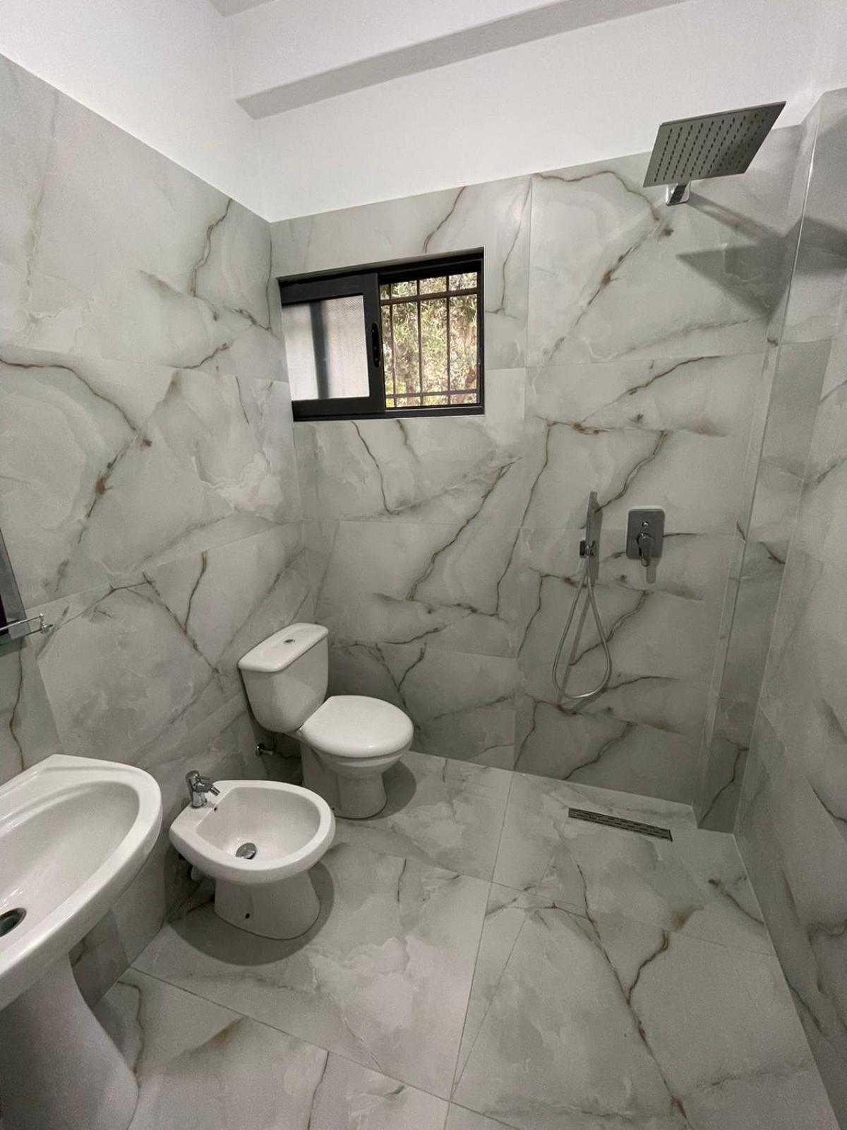 Vila Briart Apartman Durrës Kültér fotó